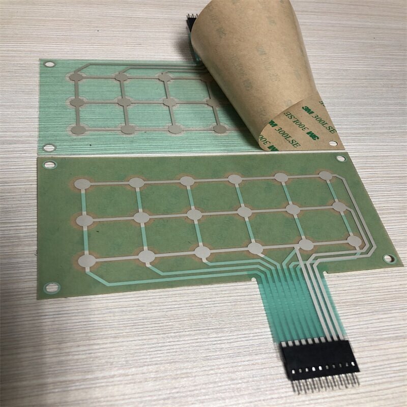0.125mm Glossy PET Material Membrane Switch Keyboard Circuit with 3M467 Adhesive 2NO for Vending Machine Application